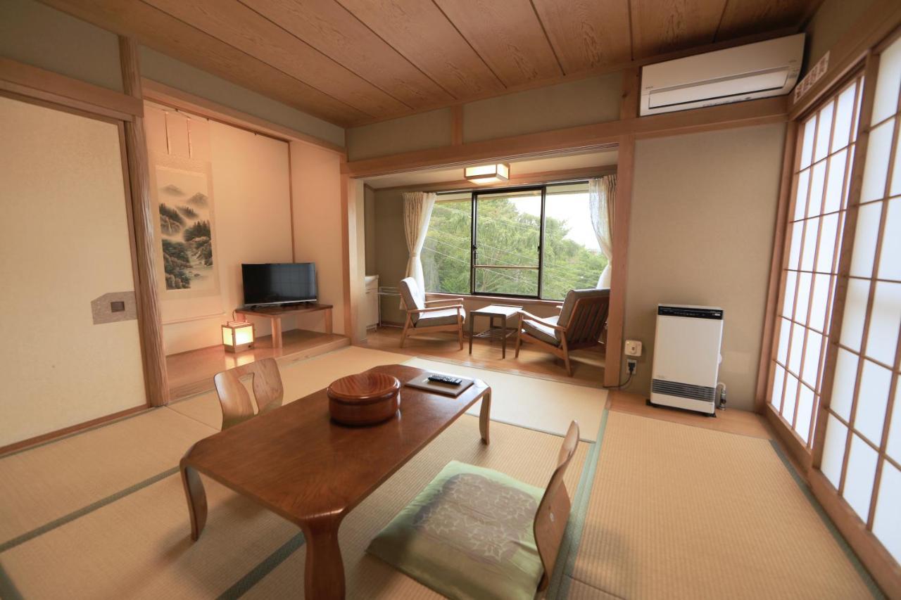 Raku Hotel Хаконе Екстериор снимка
